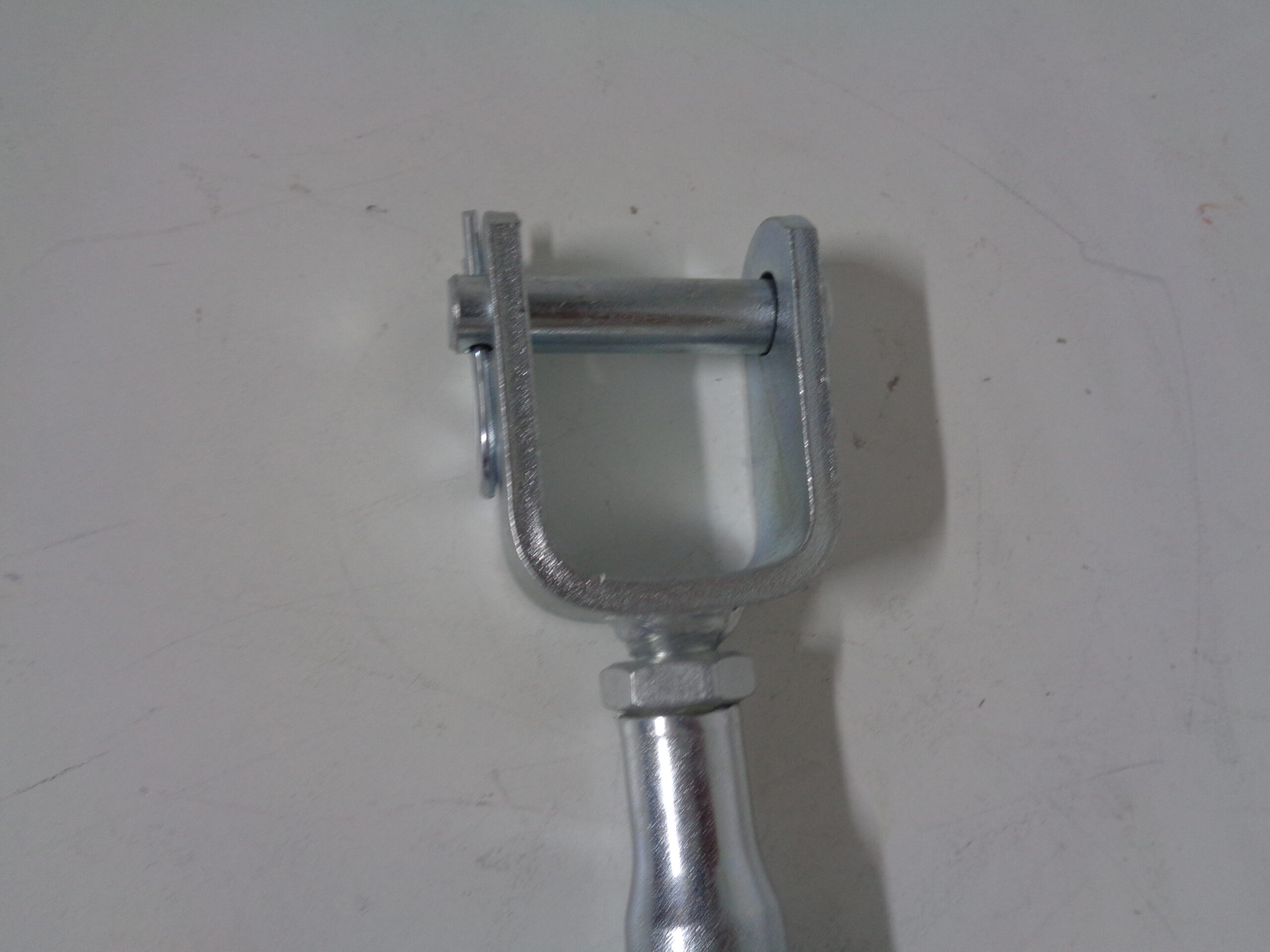 DSC03517 Brat lateral pentru kubota si iseki categoria 1 filet M16x2 lungime minima 270mm si maxima 355 mm