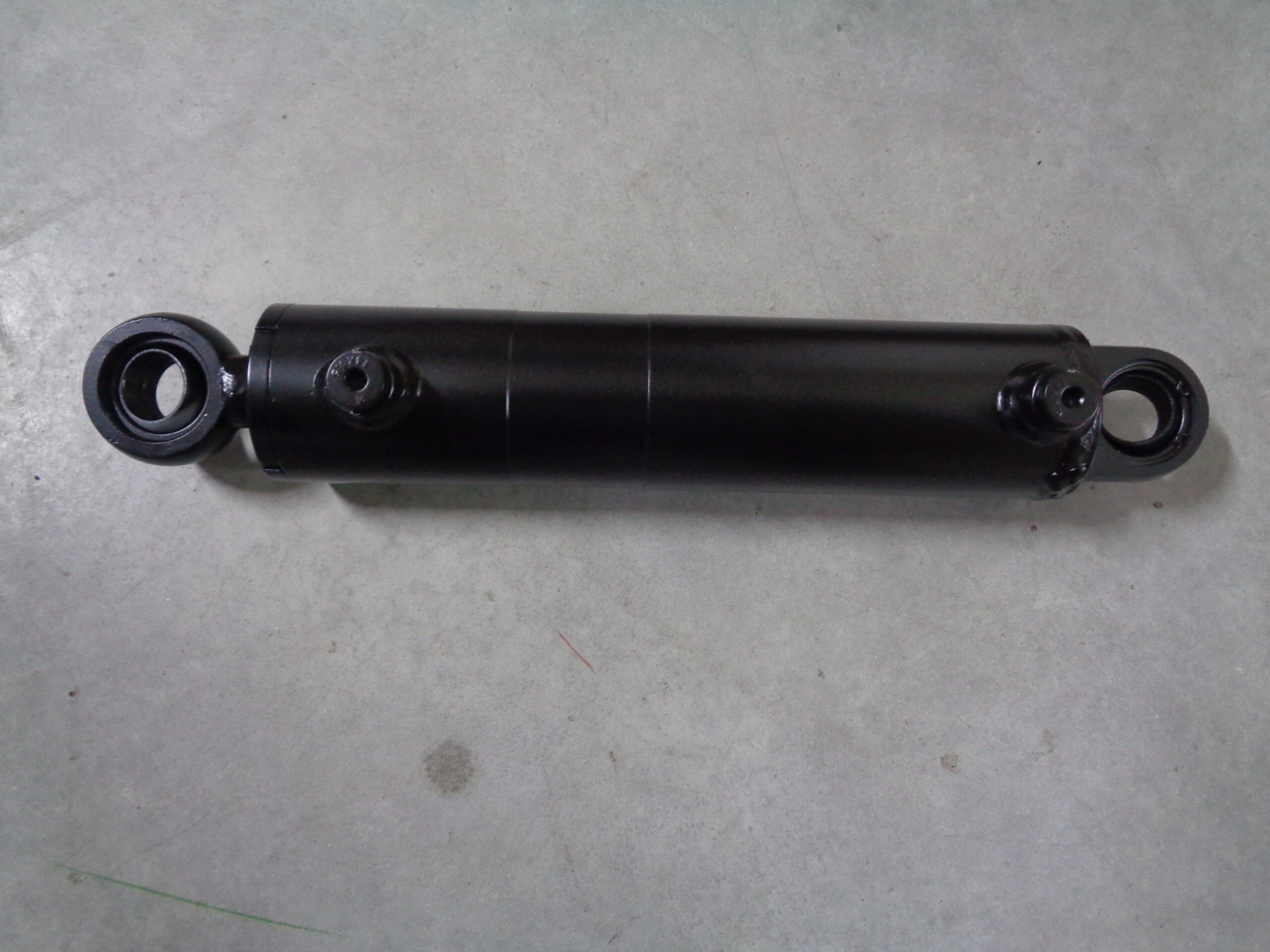 DSC03144 Cilindru servodirectie pentru Case IH, FIAT, New Holland cod OEM 5134221, 5144124, 5144126, 5143970, 5156718