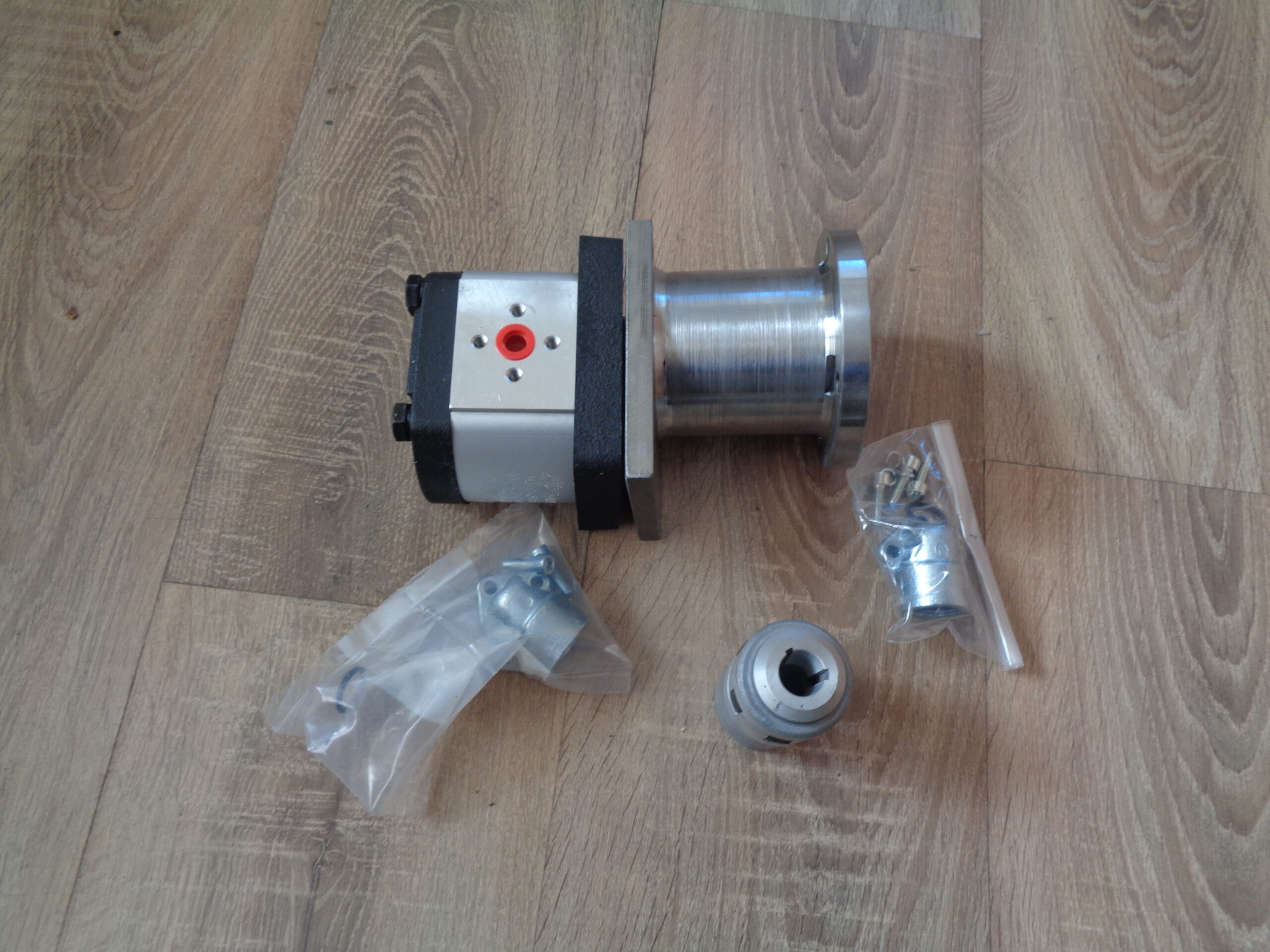 DSC03563 Kit presiune-despicator lemne pentru motor termic grupul 2